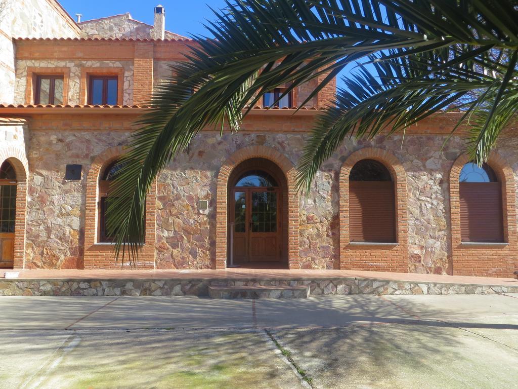 Hostal Rest. Campoabierto Valencia de las Torres Eksteriør billede
