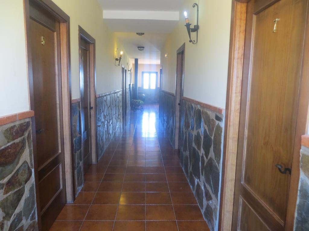 Hostal Rest. Campoabierto Valencia de las Torres Eksteriør billede